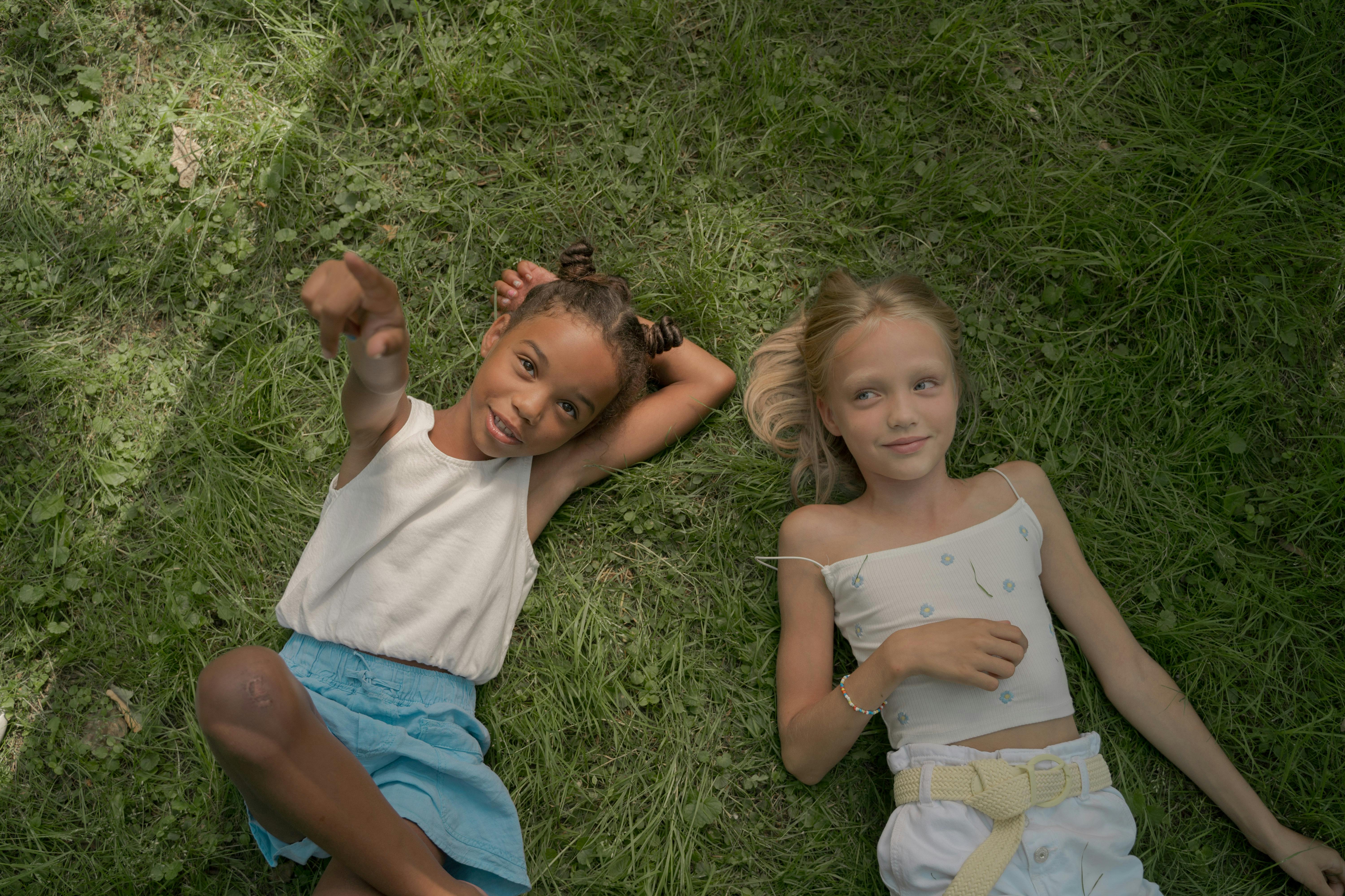 《路灯下的誓言》电影海报